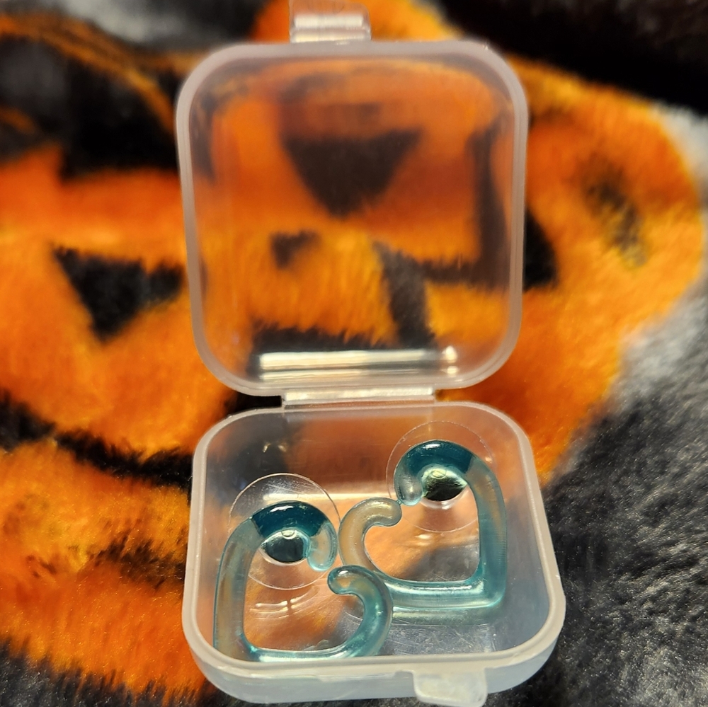 Heart earrings